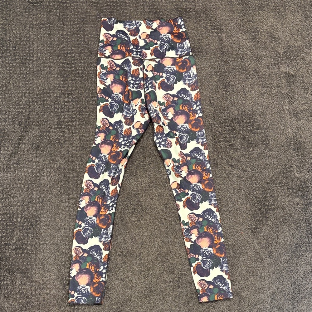 Oiselle Bird Hug Reversible Leggings